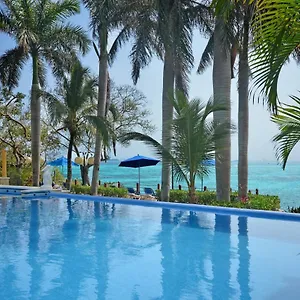 https://hotel-la-joya.quintano-roohotels.com