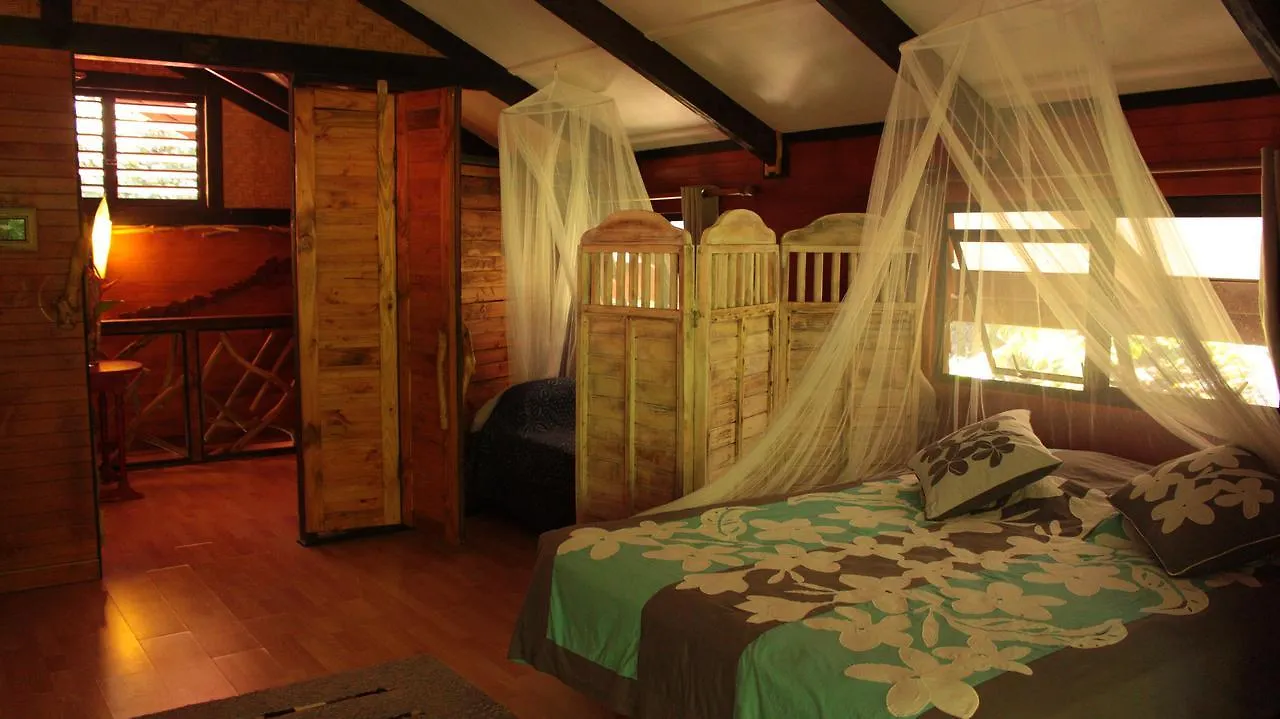 Gasthuis Haere Mai I Te Fare Hotel Teavaro Frans-Polynesië